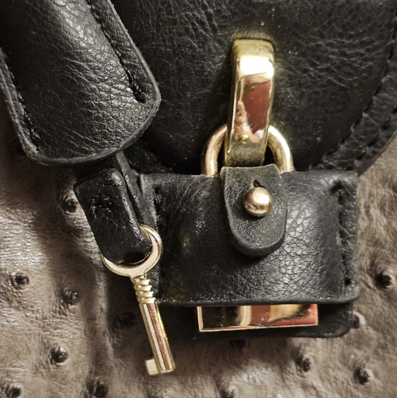 London Fog Faux Ostrich Lark Satchel - Picture 6 of 16